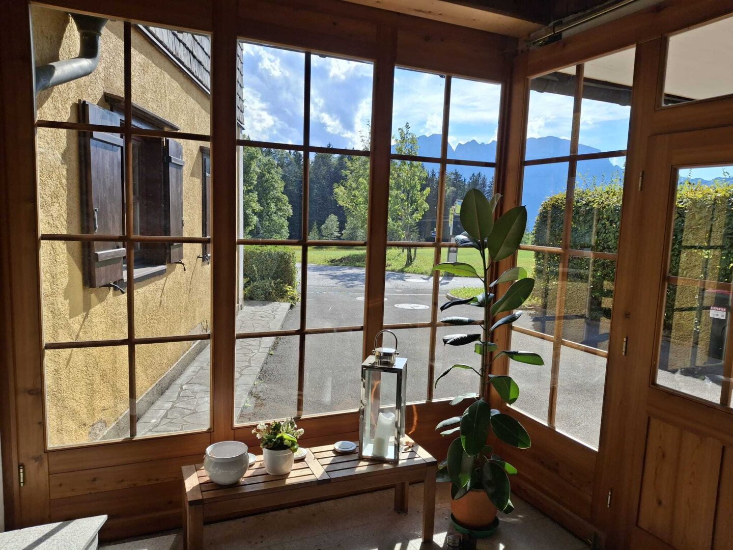 Großzügiges Einfamilienhaus mit weitläufigem Grundstück und fantastischem Ausblick in St. Koloman