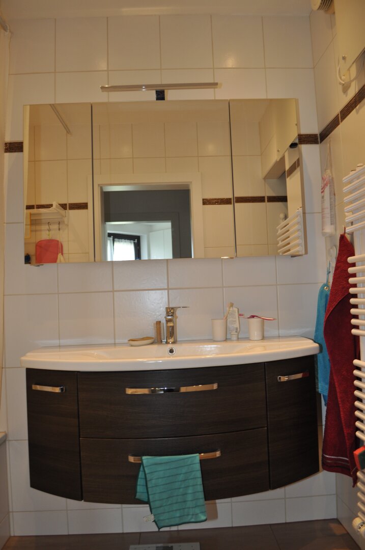 TOP SANIERTE 4 ZIMMERWOHNUNG MIT TIEFGARAGE IN BESTLAGE!