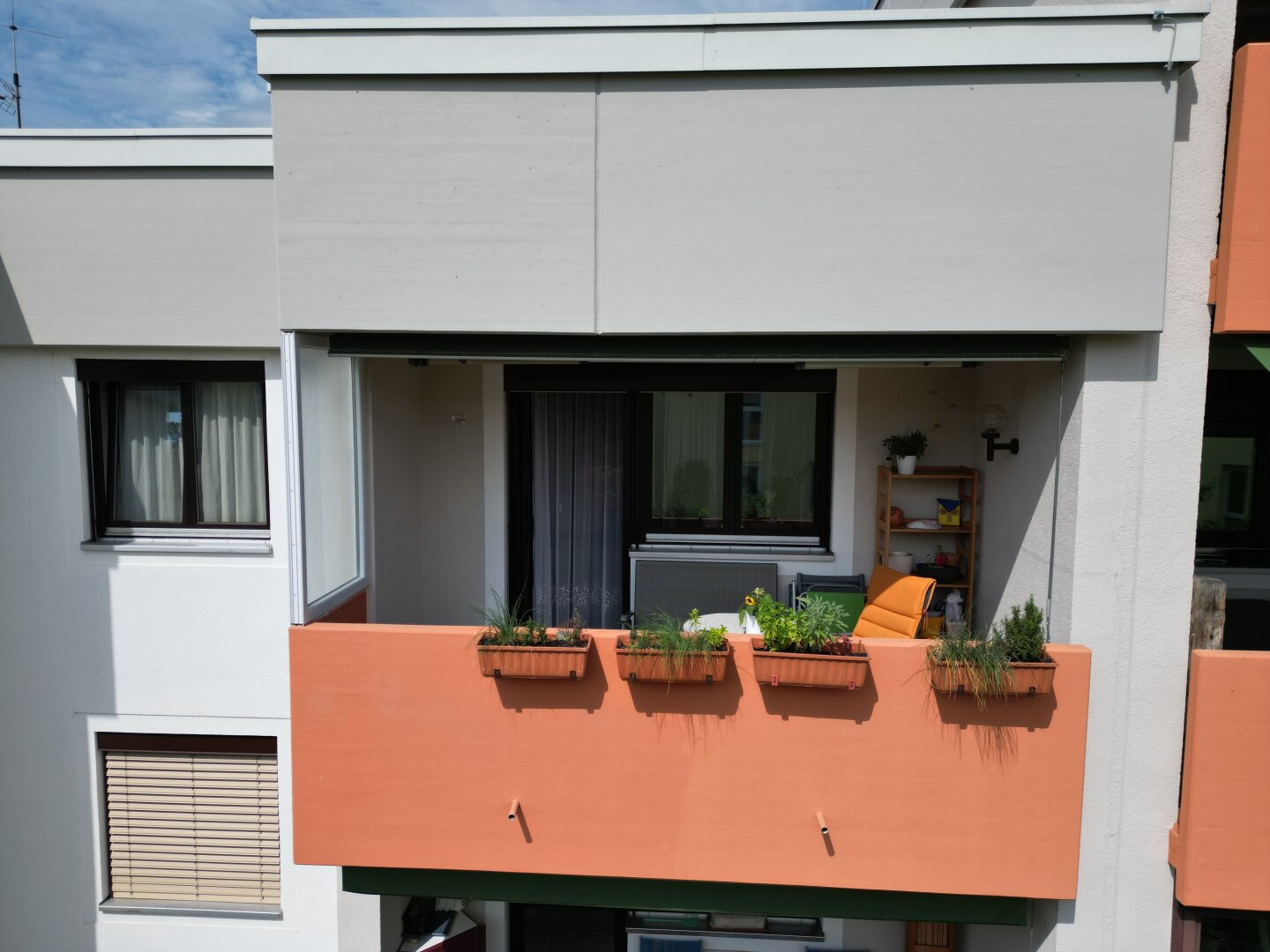 TOP SANIERTE 4 ZIMMERWOHNUNG MIT TIEFGARAGE IN BESTLAGE!